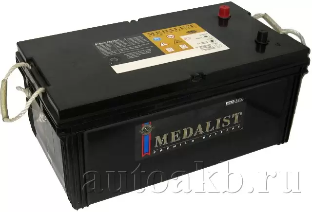 Аккумулятор грузовой Medalist 63513 6СТ-135 Ач прям.
